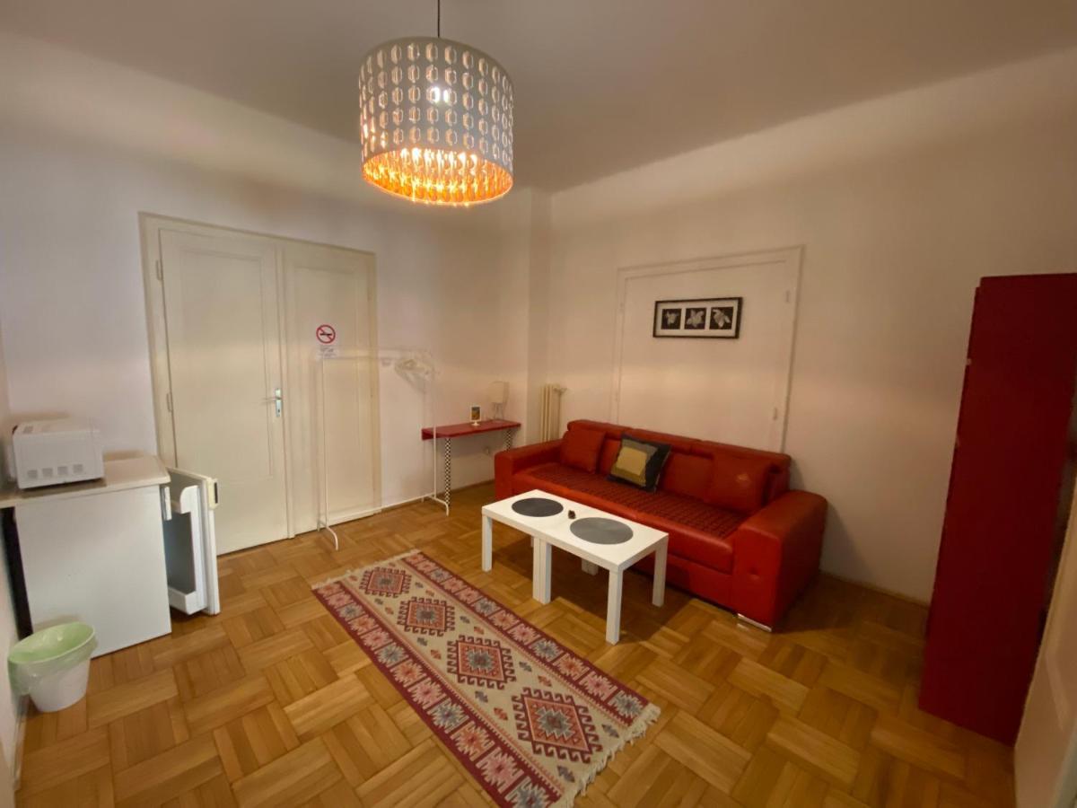 Promenade Guesthouse Near The Danube Budapesta Exterior foto