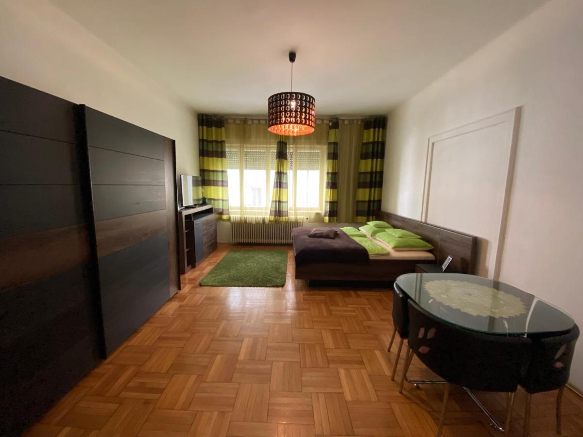 Promenade Guesthouse Near The Danube Budapesta Exterior foto